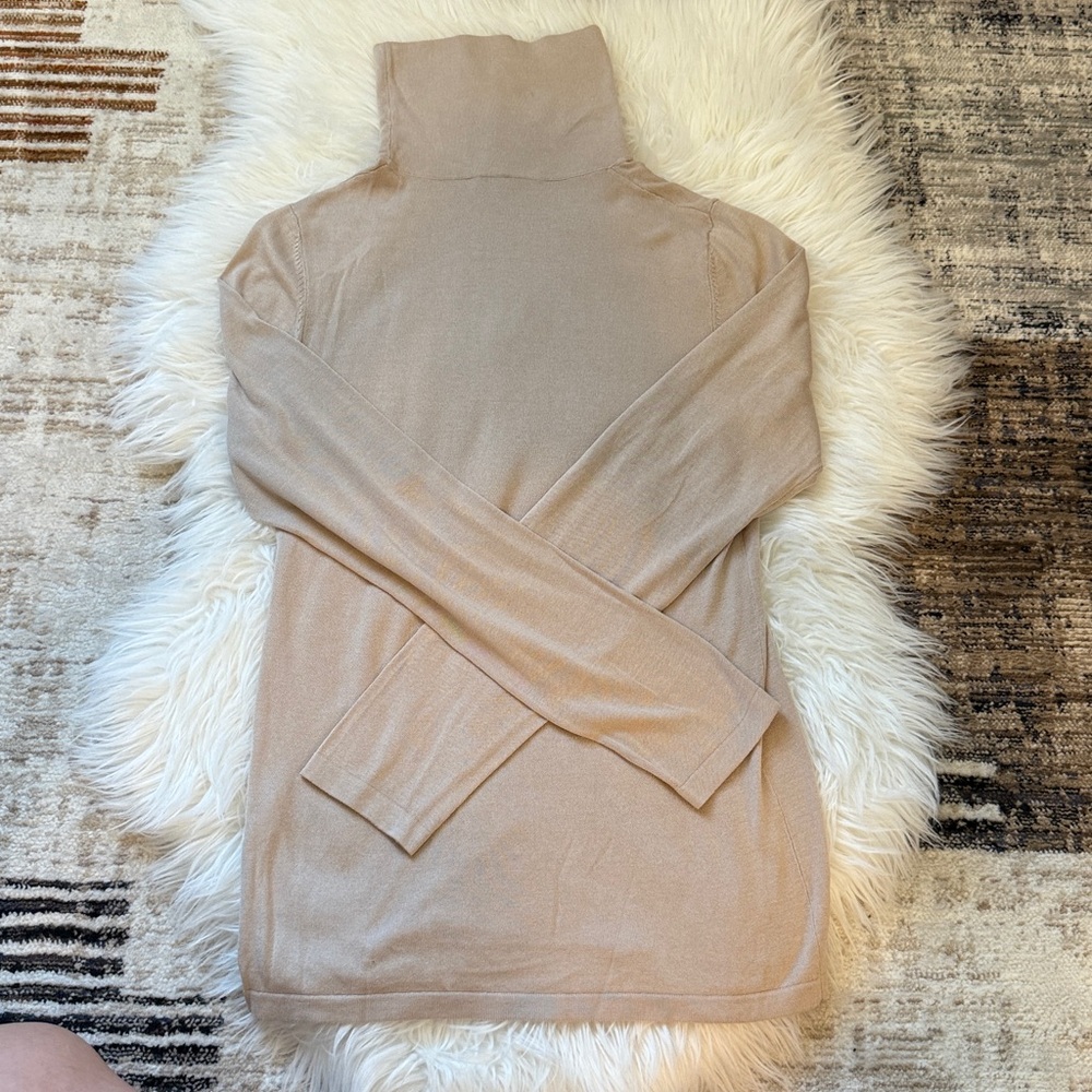 LilySilk 100% Mulberry Silk Beige Turtleneck Sweater NWOT